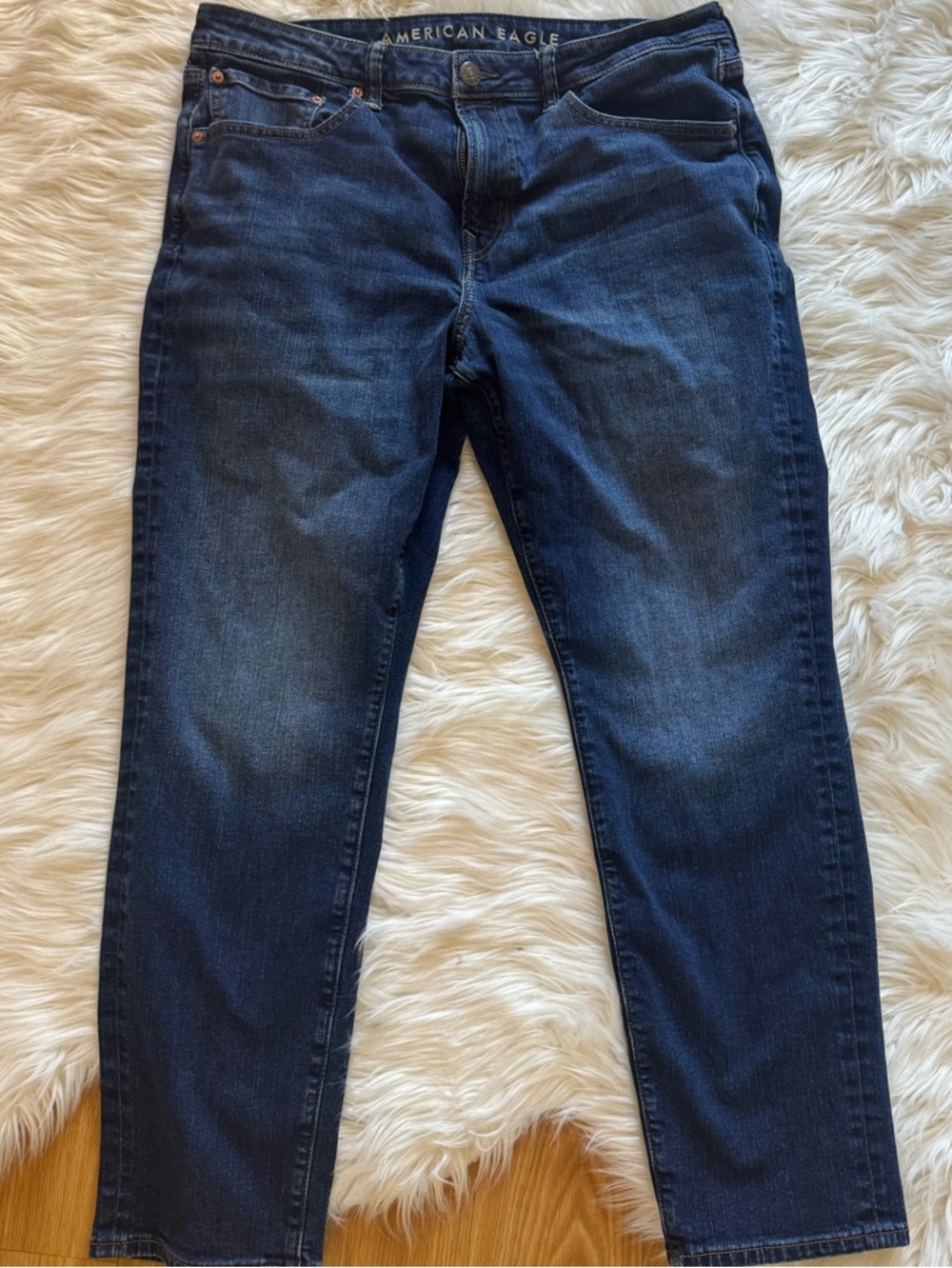 American Eagle Outfitters Men's Relaxed Jeans in Dark Blue Wash